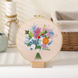 DIY Embroidery Kit beginner, Beginner Embroidery kit, Modern embroidery kit cross stitch, Hand Embroidery Kit, Needlepoint , DIY Craft Kit