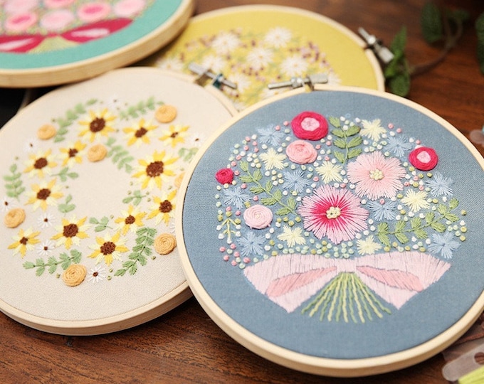Floral Beginner Embroidery Kit | Modern Flower Plant Hand Embroidery Full Kit | DIY Floral Needlepoint Hoop Wall Art Kit | Wall Decor