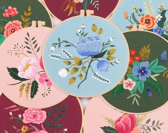 Embroidery Kit For Beginner | Modern Flower Embroidery Kit with Pattern | Floral  Embroidery Full Kit with Needlepoint Hoop| DIY Craft Kit
