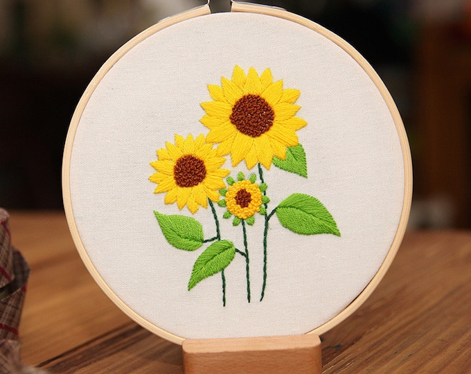 DIY Embroidery Kit beginner, Beginner Embroidery kit, Modern embroidery kit cross stitch, Hand Embroidery Kit, Needlepoint , DIY Craft Kit