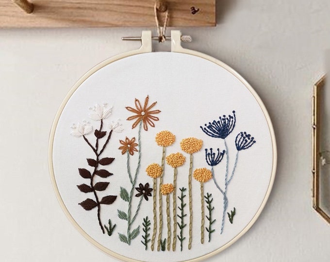 Embroidery Kit For Beginner| Modern Embroidery Kit with Pattern| Flowers Embroidery Hoop| DIY Craft Kit | Floral Embroidery US Fast Shipping