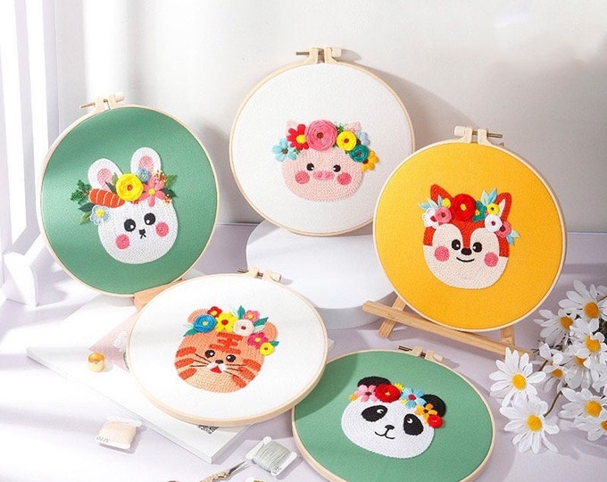 Embroidery Kit For Beginner | Modern Crewel Embroidery Kit with Pattern | Animal Embroidery Full Kit with Needlepoint Hoop| DIY Craft Kit