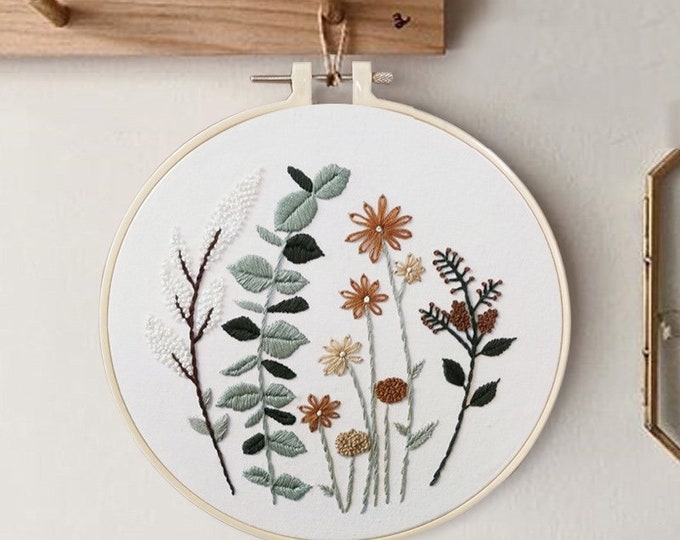 Embroidery Kit For Beginner | Modern Crewel Embroidery Kit with Pattern | Floral  Embroidery Full Kit with Needlepoint Hoop| DIY Craft Kit