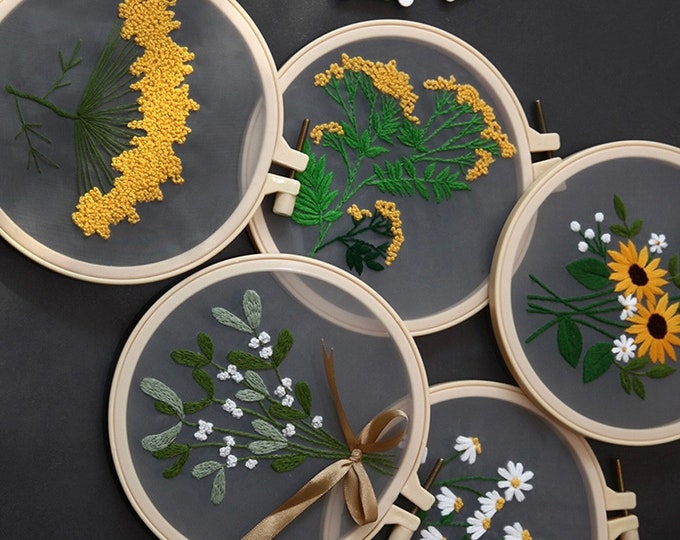 Plants Transparent Embroidery Kit for Beginner,Flower diy Kit, Beginner Hand Embroidery Full Kit ,Diy Start Up Embroidery Set with Pattern