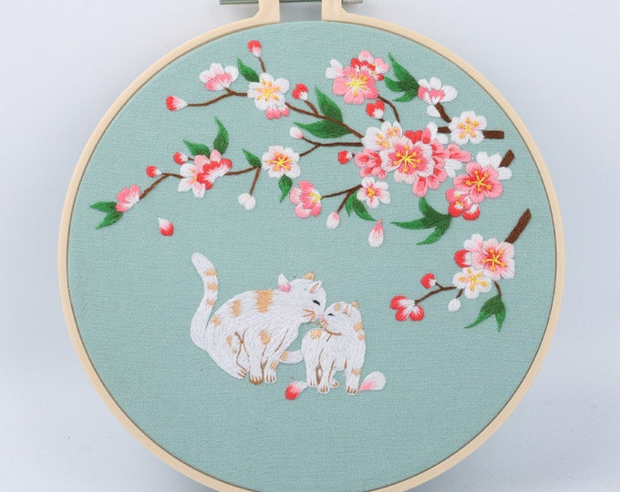 DIY Embroidery Kit For Beginner| Modern Crewel Embroidery Kit with Pattern| Cat Embroidery Hoop |Craft Materials Included |Full KIT Line Art