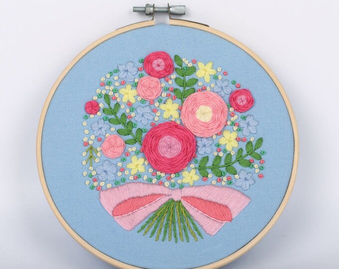 DIY Embroidery Kit beginner, Beginner Embroidery kit, Modern embroidery kit cross stitch, Hand Embroidery Kit, Needlepoint , DIY Craft Kit