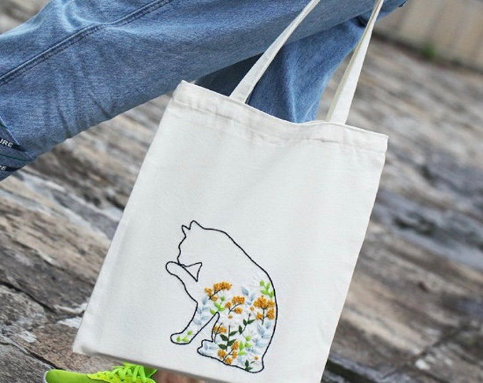 Embroidery Kit Canvas Bag|Modern Flower Pattern Hand Embroidery Kit|Beginner Canvas Tote Bag|Go Green Eco-Friendly DIY Embroidered Tote bag