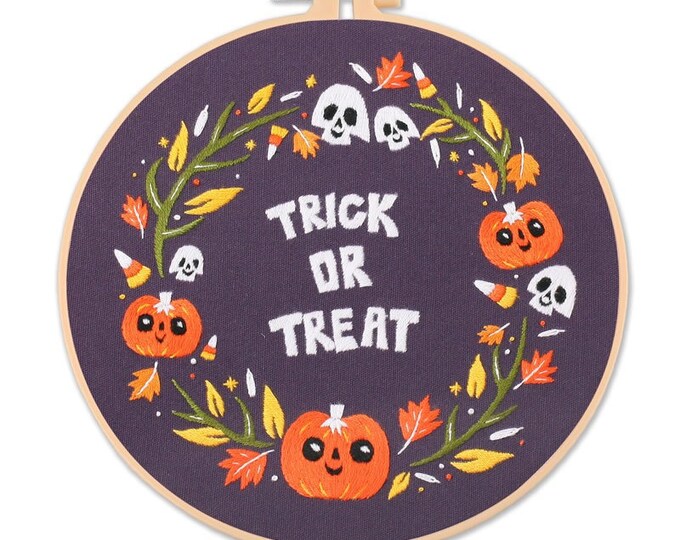Halloween Embroidery Kit For Beginner | Modern Crewel Embroidery Full Kit with Pattern | Floral Embroidery | Needlepoint Hoop|DIY Craft Kit