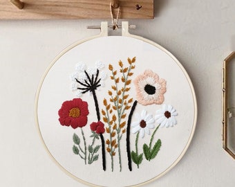 Embroidery Kit For Beginner| Modern Embroidery Kit with Pattern| Flowers Embroidery Hoop| DIY Craft Kit | Floral Embroidery US Shipping