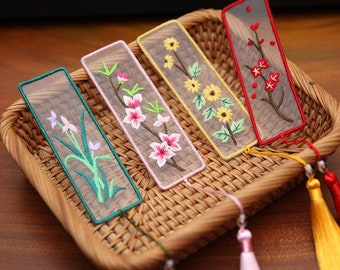 Floral Bookmark Transparent Embroidery Kit for Beginner,diy Kit, Beginner Hand Embroidery Full Kit ,Diy Start Up Embroidery Set with Pattern