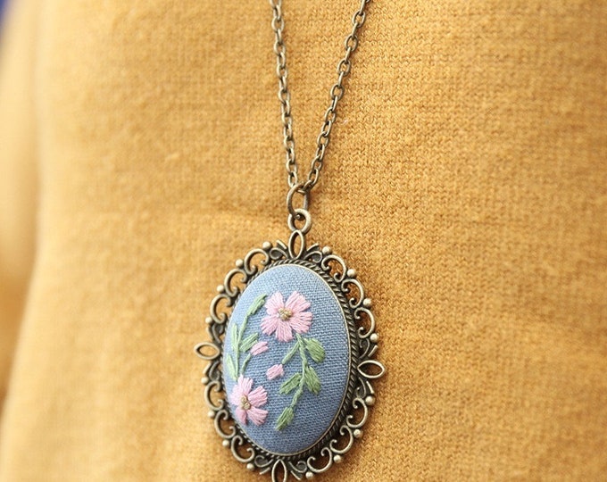Beginner Embroidery Kit necklace | Embroidered jewelry decor|Embroidered pendant|Handmade embroidery necklace|embroidery chain|gifts for her