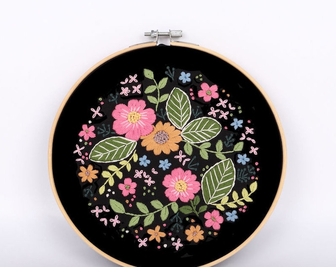 DIY Embroidery Kit beginner, Beginner Embroidery kit, Modern embroidery kit cross stitch, Hand Embroidery Kit, Needlepoint , DIY Craft Kit