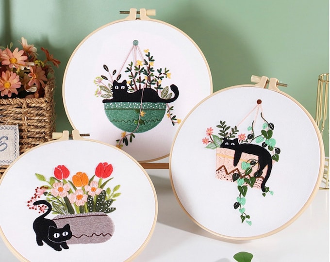 Cat Embroidery Kit For Beginner | Modern Crewel Embroidery Kit with Pattern | Floral  Embroidery Full Kit Needlepoint Hoop| DIY Craft Kit