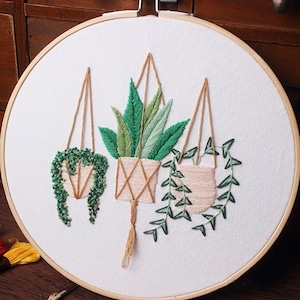Embroidery Kit For Beginner Modern Crewel Embroidery Kit with Pattern Embroidery Hoop Plants Craft Materials Included Full DIY KIT Plants White