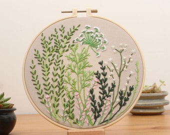 Embroidery Kit For Beginner | Modern Crewel Embroidery Kit with Pattern | Floral  Embroidery Full Kit with Needlepoint Hoop| DIY Craft Kit