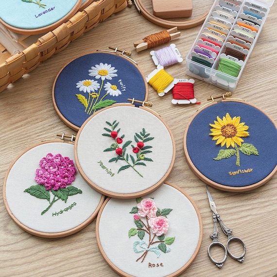 Embroidery Kit for Beginners, DIY Needlepoint Kits with Embroidery Clothes  with Floral Pattern, Embroidery Starter Kit for Adults Kids