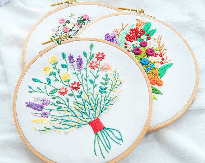 Floral Beginner Embroidery Kit - Modern Flower Plant Hand Embroidery Full Kit - DIY Floral Needlepoint Hoop Wall Art Kit DIY Craft Kit
