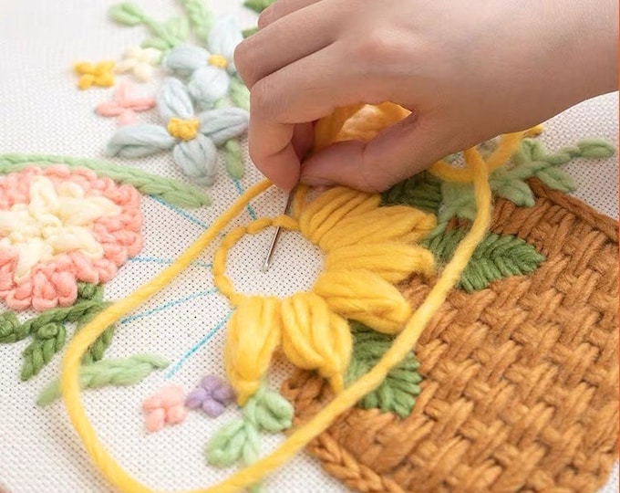 Sunflower Punch Needles Start Kit/ Beginner Punch Needle Kit with Adjustable Punch Needle/ Punch Needle Kit with Yarn/All Materials Included