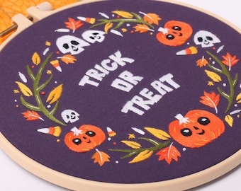 Trick Or Treat Embroidery Kit For Beginner | Modern Crewel Embroidery Kit with Pattern |Floral Embroidery | Needlepoint Hoop|DIY Craft Kit