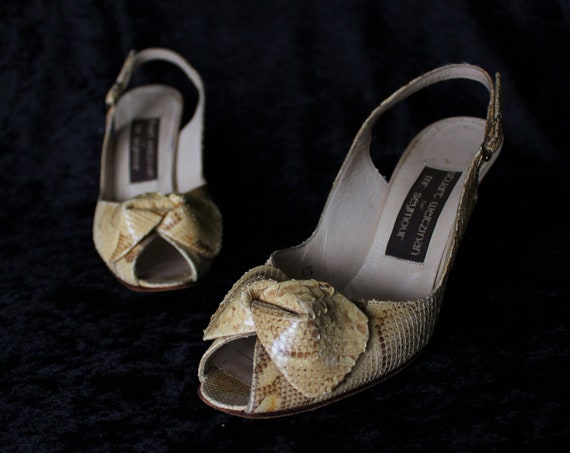 Vintage Stuart Weitzman Snakeskin Kitten Heels Pu… - image 1