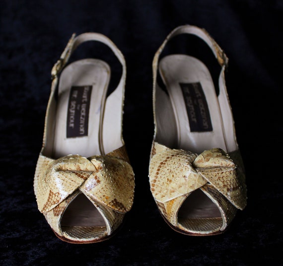 Vintage Stuart Weitzman Snakeskin Kitten Heels Pu… - image 3