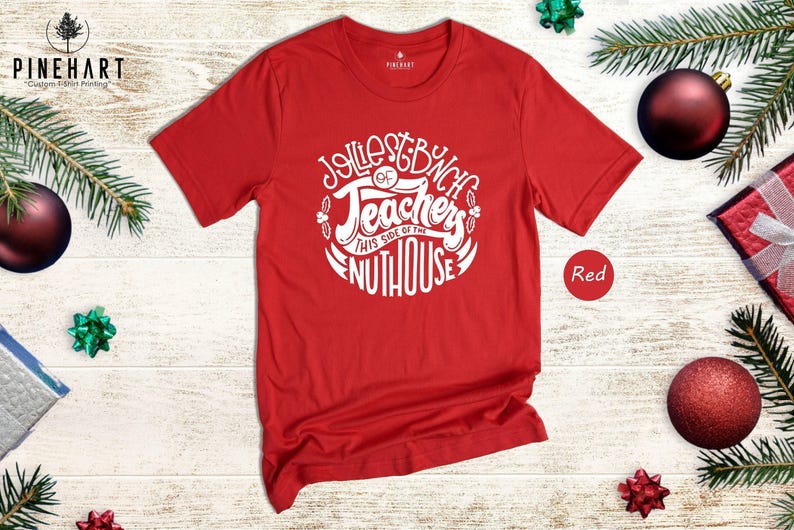 Camiseta unisex - Camiseta navideña para maestros - Diseño Jolliest Bunch, materiales sostenibles, cómoda para usar a diario imagen 1