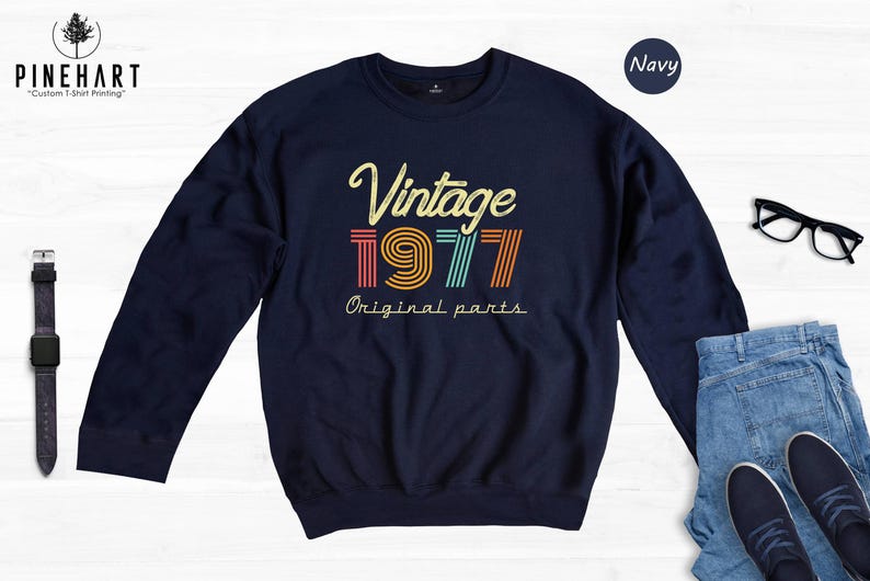 1977 Birthday Shirt Retro Style Tee: Vintage 49th Year Celebration, Eco Friendly Fabric (Unisex Sizes, Durable Print) immagine 7