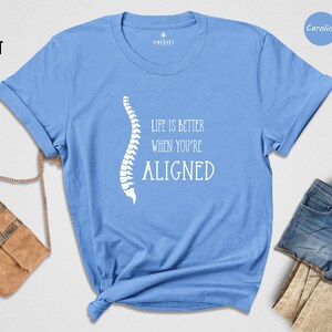 Chiropractor Shirt Casual Everyday Wear Tee: Sustainable Digital Print Fashion (Soft Ringspun Cotton, XS-XXL, Easy Care) afbeelding 3