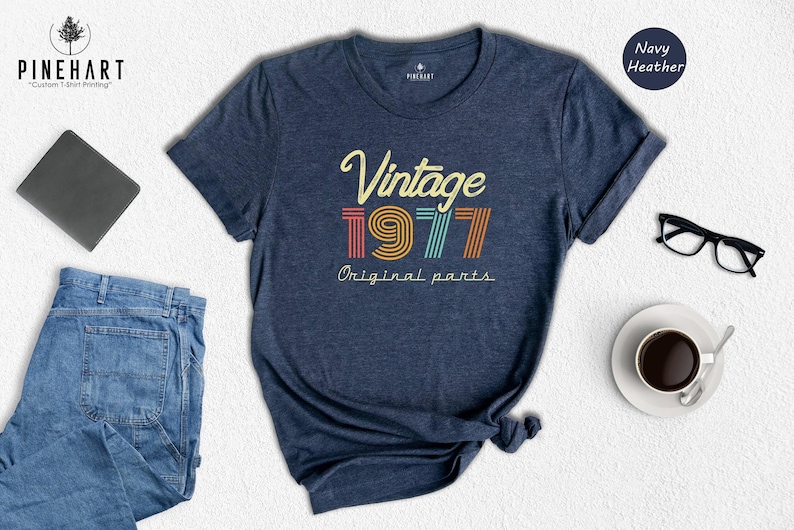 1977 Birthday Shirt Retro Style Tee: Vintage 49th Year Celebration, Eco Friendly Fabric (Unisex Sizes, Durable Print) immagine 1