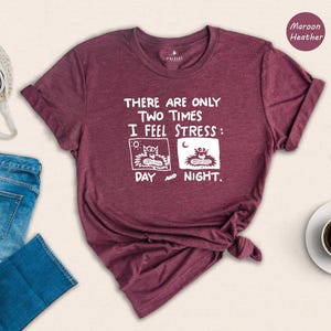 Camiseta con estampado de gato estresado - Humor introvertido - Diseño divertido - Mezcla de algodón suave, estampado ecológico, comodidad informal imagen 1