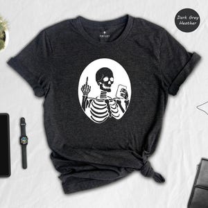 T-shirt selfie squelette rigolo, T-shirt squelette doigt d'honneur, T-shirt Halloween sarcastique, Cadeau tendance avec motif squelette
