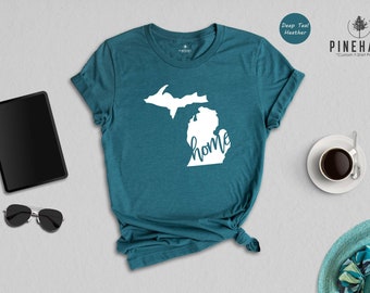 Michigan State Shirts, Michigan State Map Shirt, Michigan Travel Gifts, Michigan Clothing, Michigan Sweatshirt, Michigan Apparel