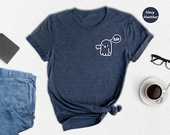 Camiseta Boo Ghost Pocket Shirt, linda camiseta minimalista de Halloween, divertido gráfico de pulgar hacia abajo, camiseta suave unisex para niños y adultos.