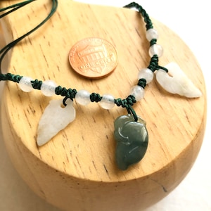 LUCKY FENGSHUI Handmade Natural Jade Peach Necklace Or Choker With Green Adjustable String For Health And Longevity