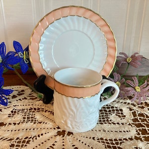 Mottahedeh SALMON SWAN Flat Cup & Saucer Set(s)