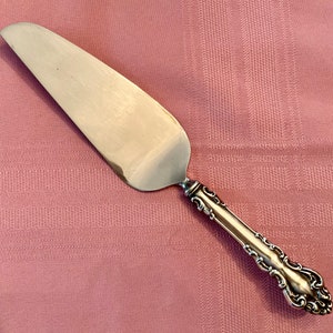Reed & Barton SPANISH BAROQUE Pie or Cake Server Stainless Blade