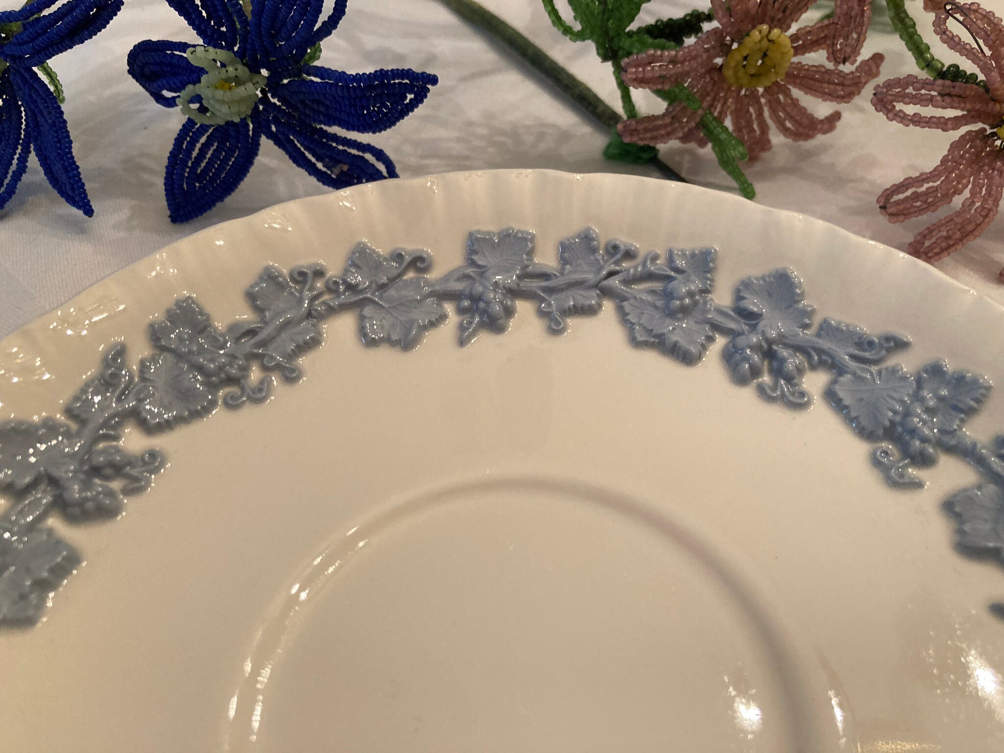 Wedgwood Grape Embossed Queensware Lavender on Cream Shell Edge 