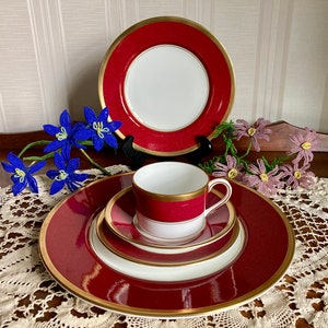 Stunning Coalport ATHLONE MARONE(ruby) 5-Piece Place Setting(s)