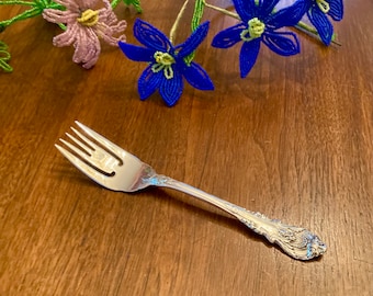 R. Wallace Sir Christopher Sterling 6 3/8" Salad fork(s)