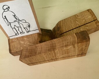 Unique set of 3 card holders made of rescued domestic oak - Perfect gift for every occasion