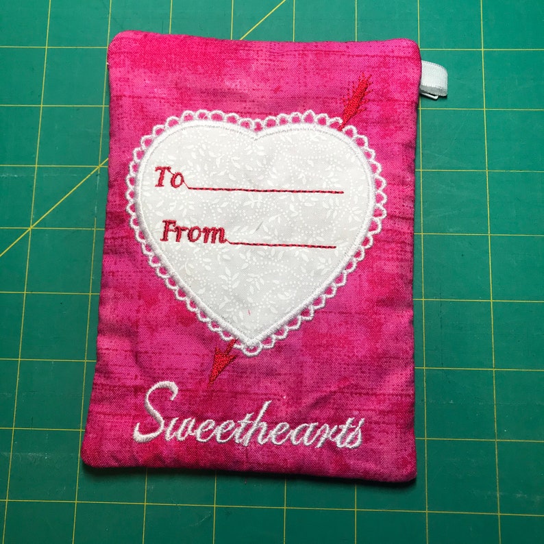 Sweethearts Tasche, Valentinstag behandeln ITH Embroidery Designs, gefüttert Reißverschluss 5x7 digitale Datei In The Hoop Instant Download Bild 3