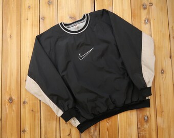 nike windbreaker sweatshirt