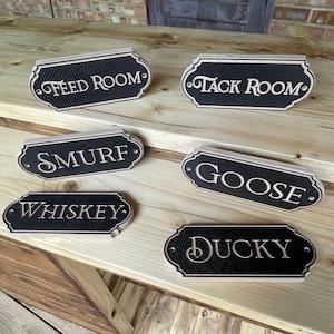 Small Horse Stable Name Plates, Personalised Horse Gift, Horse Name Plaques, Tack Room Sign, Horse Pony Love Gift, Different Fonts Available