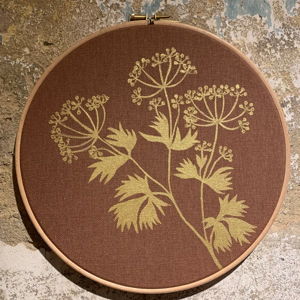 Muurhanger Berenklauw lichtbruin, embroidery hoop art