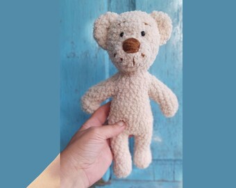 Personalisierter Teddybär – individuelles Babyparty-Geschenk für frischgebackene Mama – handgemachtes Amigurumi-Stofftier