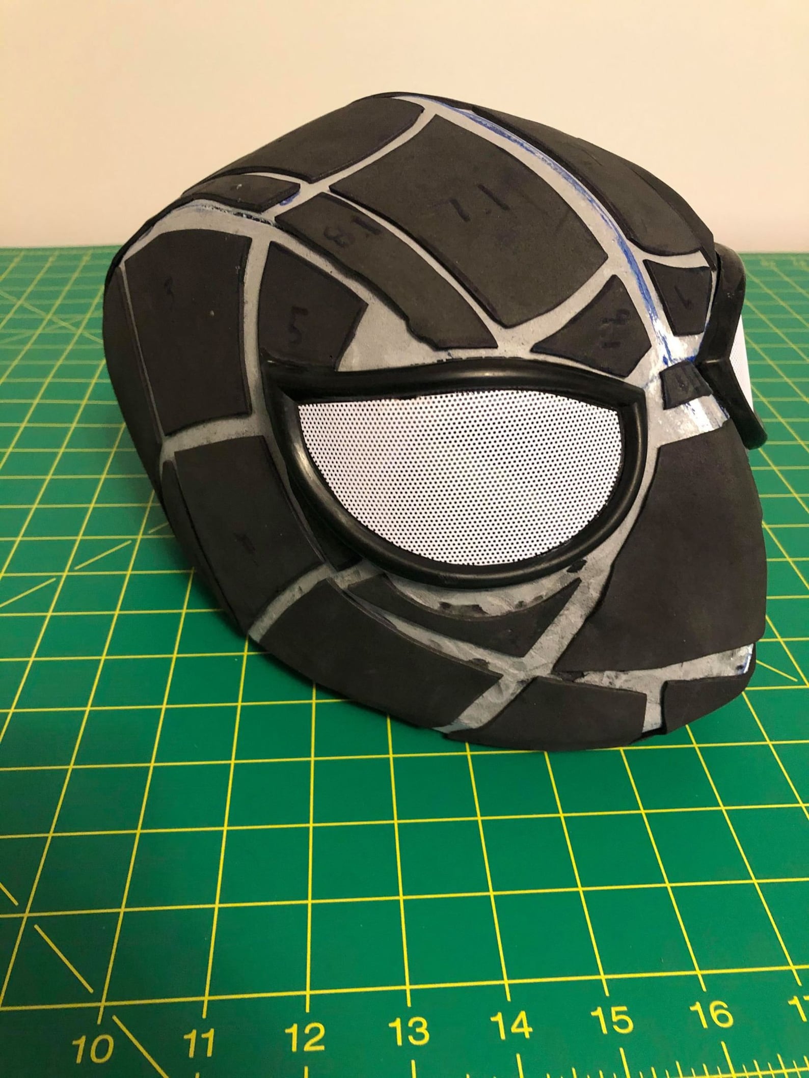 MK 1 Armored Spider-man Helmet Cosplay TEMPLATE | Etsy
