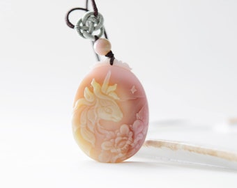 Natural Yanyuan Agate Carved Unicor Pendant, Yanyuan Unicorn and Flower, 天然盐源玛瑙仙色独角兽吊坠