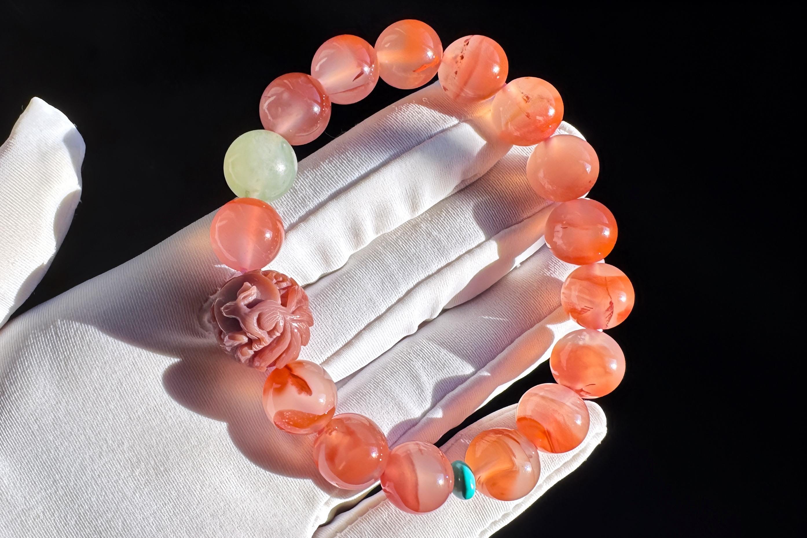 Natural Nanhong South Red Agate Beaded Bracelet with Hand Carved Pink Alashan Nine Tailed Fox Bead, 天然粉底冰飘南红手串搭配奶昔粉阿拉善手雕狐珠