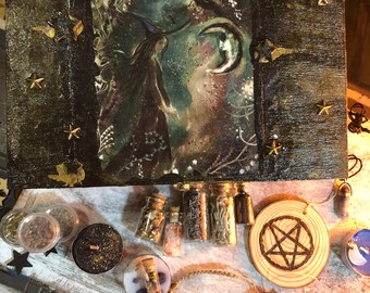 Witchcraft spell bags /  witch  gift sale / Victorian Witchcraft   box /  altar / witchcraft /clairvoyant / witch apothecary