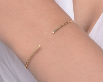 Handmade solid gold bangle Bracelet for everyday, Tiny open bangle bracelet in any size, Classic open bangle bracelet for anniversary gift